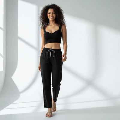 The Solid in Black Tapered Straight Fit Pant