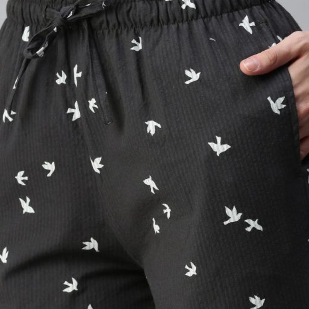 The Seersucker Black Tapered Straight Fit Pant