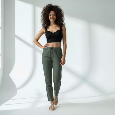 The Solid Green Cotton Poplin Tapered Straight Fit Pant