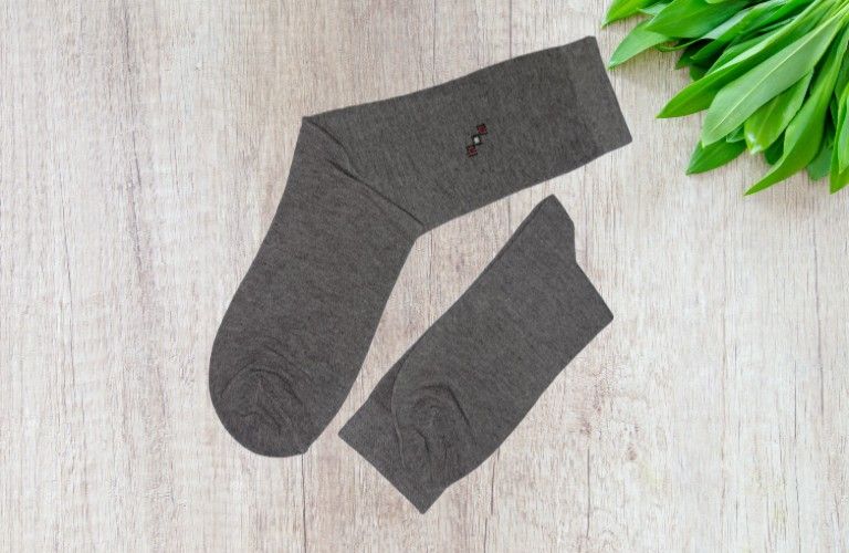 Wild Wear Calf Socks - White